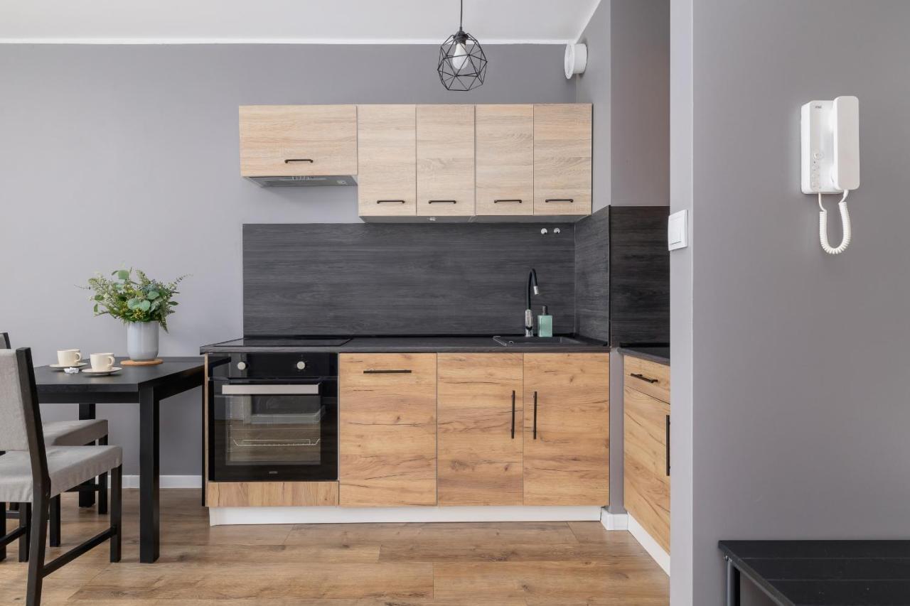 Comfy Apartment Pachonskiego With Parking In Krakow By Noclegi Renters Esterno foto