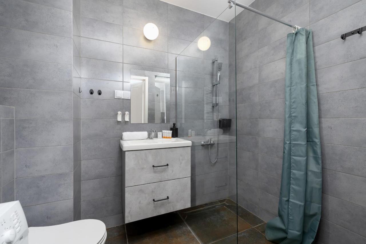 Comfy Apartment Pachonskiego With Parking In Krakow By Noclegi Renters Esterno foto