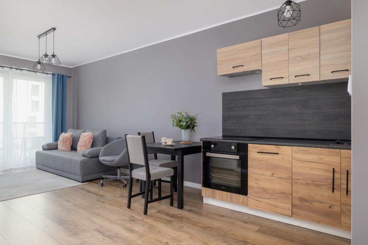 Comfy Apartment Pachonskiego With Parking In Krakow By Noclegi Renters Esterno foto