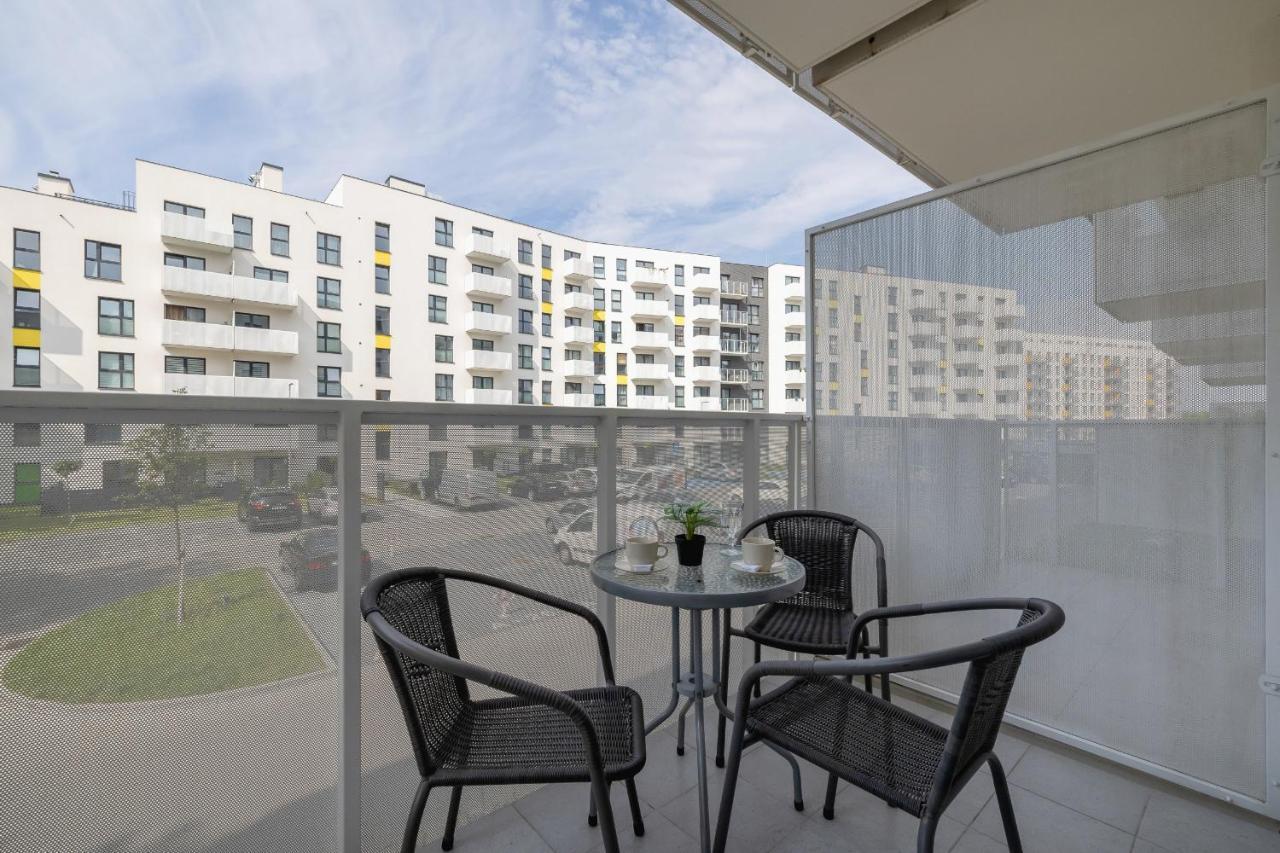 Comfy Apartment Pachonskiego With Parking In Krakow By Noclegi Renters Esterno foto
